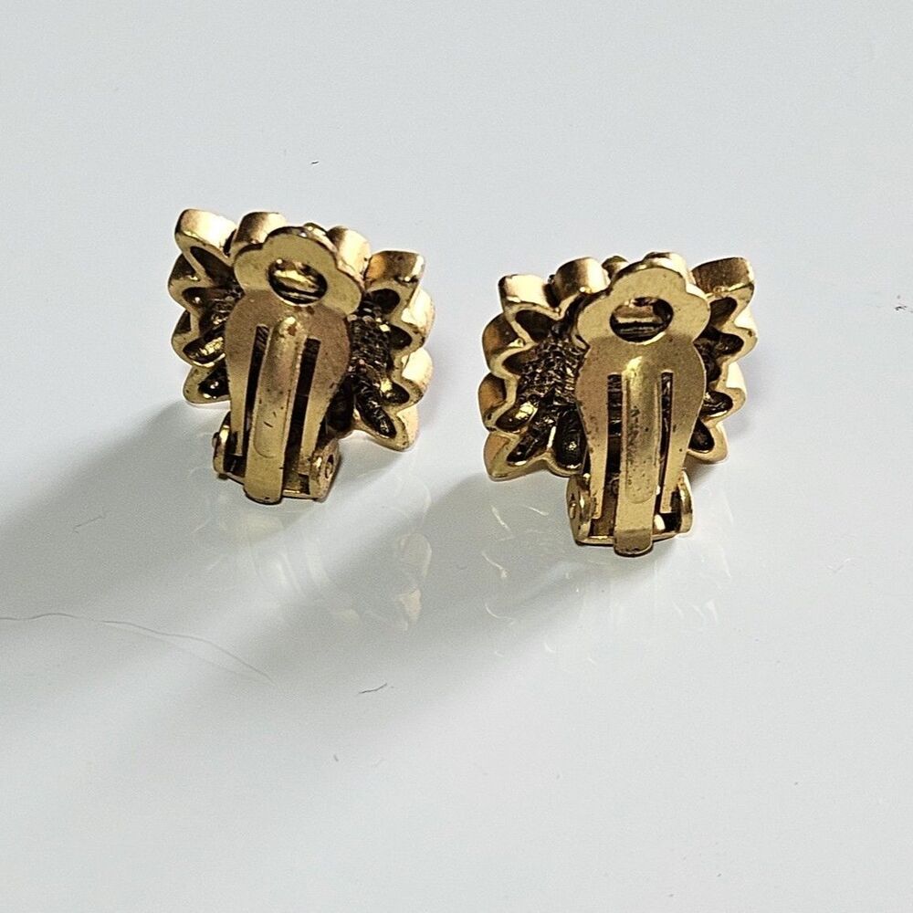 Vintage Gold Tone Orange Rhinestone Green Accent Clip On Earrings - Picture 7 of 8